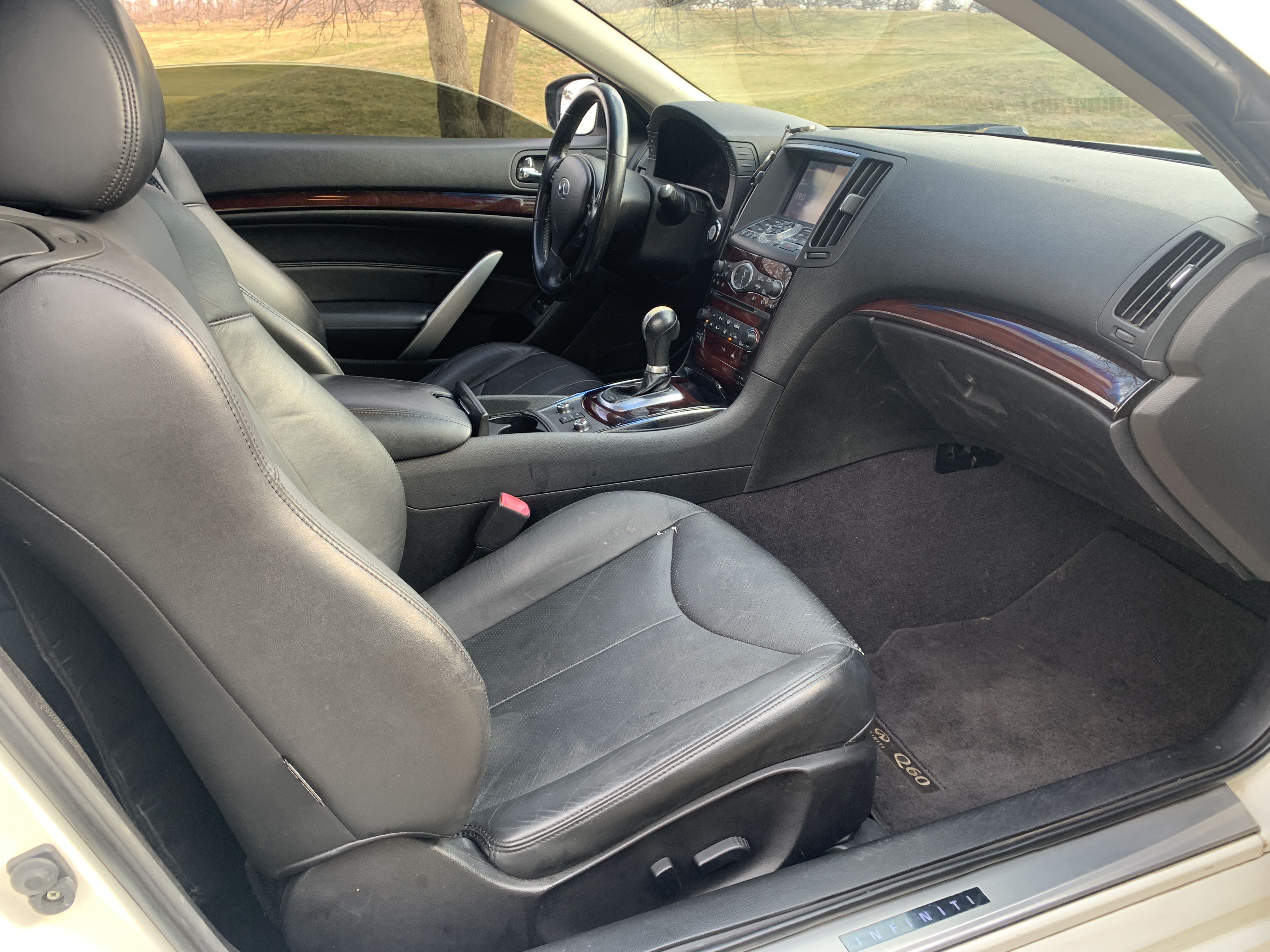 2014 Infiniti Coupe Q60 3.7 AWD 133K 330HP LOADED Excellent Condition SPORT TRIM -  Modern Tech - Serious VQ Power — photo 20